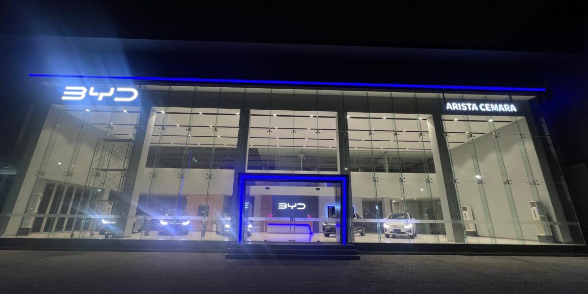 Showroom BYD Cemara Front